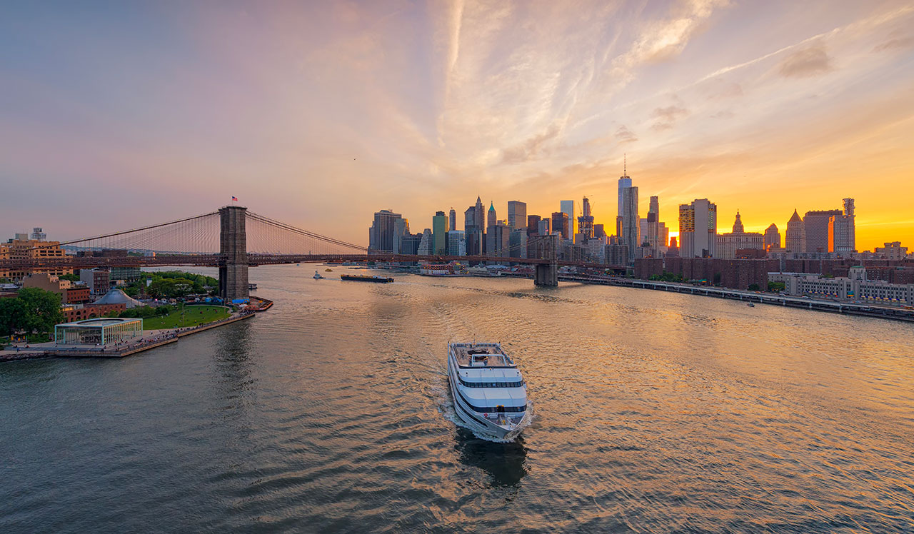 New York croisière,
Credit Photo Tampatra via Envato