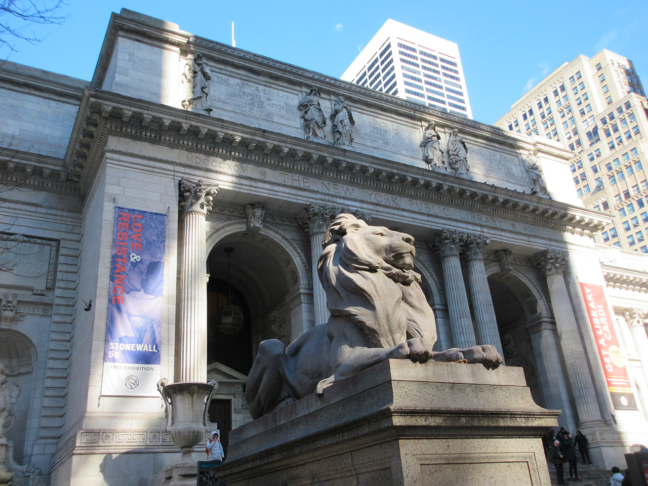 New York Public Library lion entrée,
Credit Photo Brecht bug via Flickr