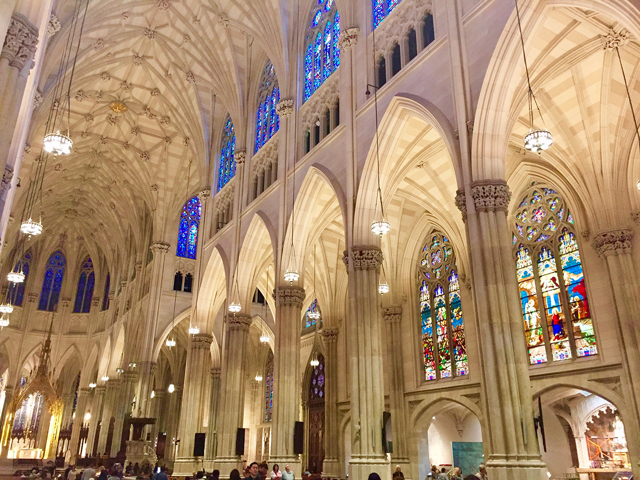 St Patrick Cathedral New York architecture intérieure,
Credit Photo aasarwar via Envato