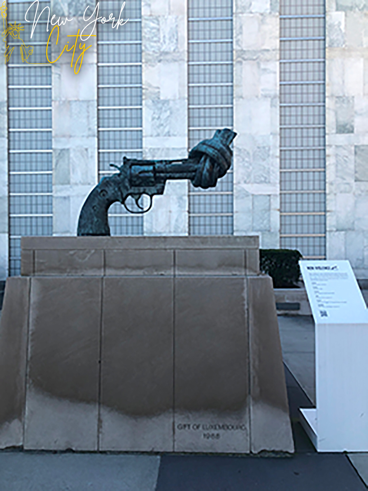 ONU New York sculpture non-violence revolver